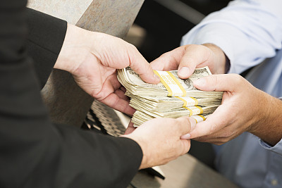 員工能否以未支付年休假工資為由辭職主張經(jīng)濟(jì)補(bǔ)償金？