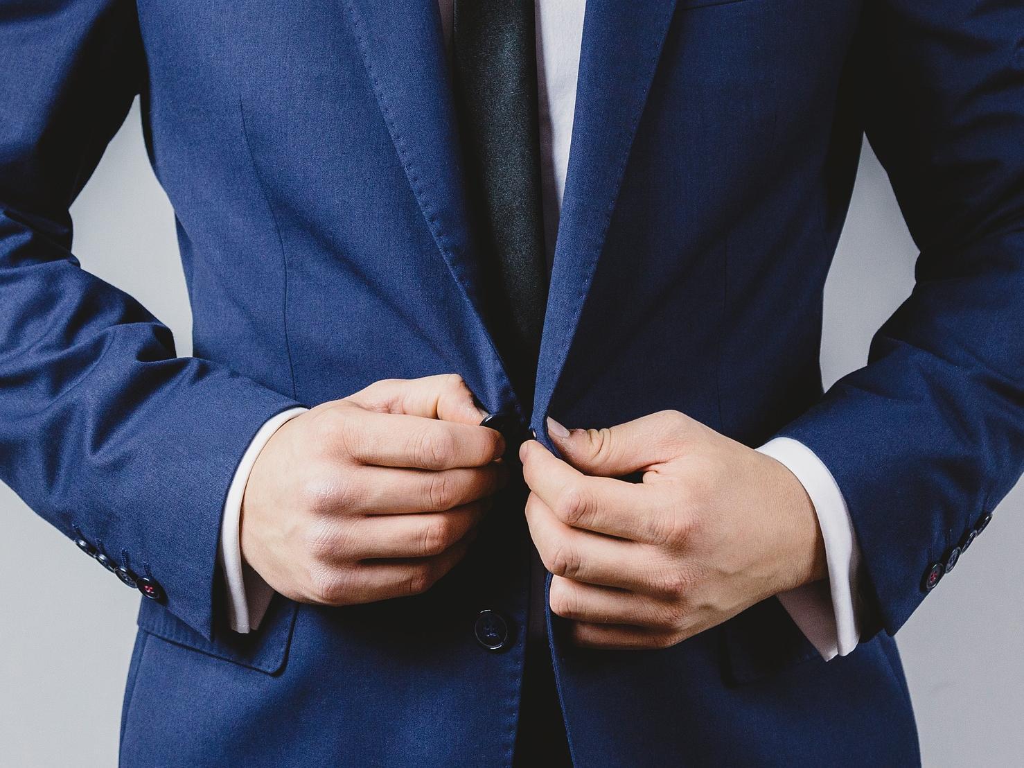 法律顧問律師費(fèi)一年多少？規(guī)模、經(jīng)驗(yàn)、服務(wù)內(nèi)容決定